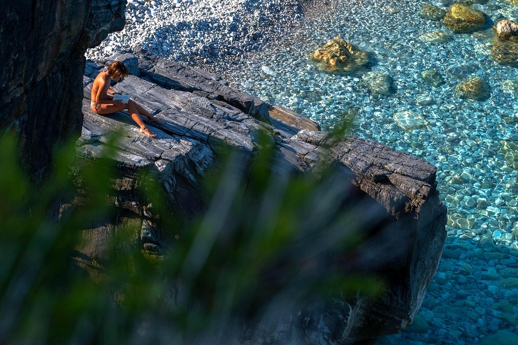 Person using VR headset during immersive learning session